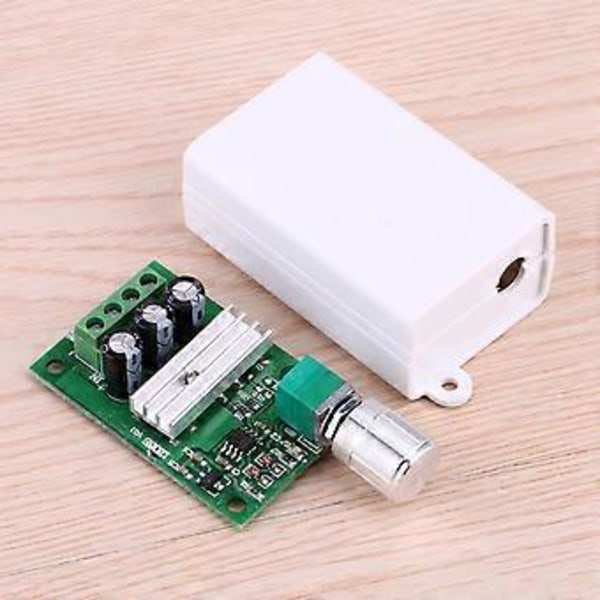 6V-28V 3A PWM DC Moottorin Nopeudensäädin Kytkintoiminto 1206B Kotelolla, Säädettävä Nopeudensäätö