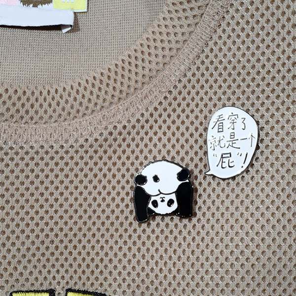 Emaljpin för män och kvinnor Panda Slipstift Badge Brosch Pargåva Anime Pins