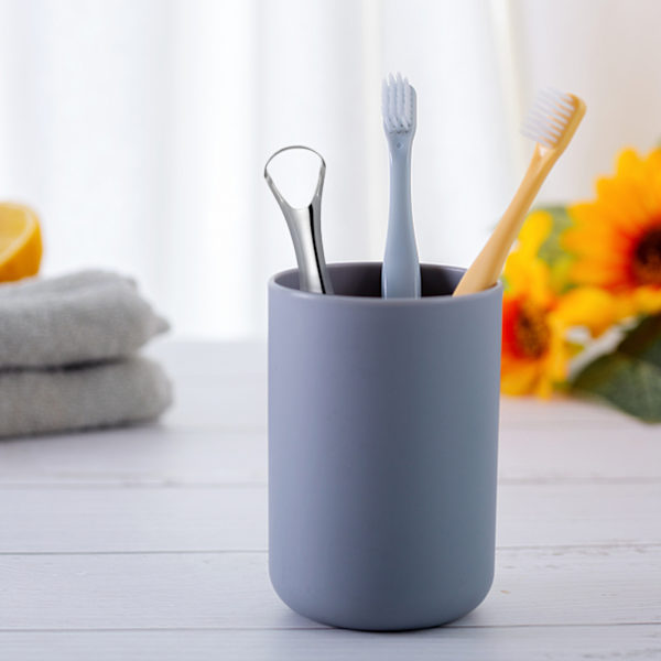 Tungskrapa för vuxna, reducerar dålig andedräkt, bekvämt grepp, rengörare i rostfritt stål, ergonomiskt utformad för daglig munvård, silver (1 st)