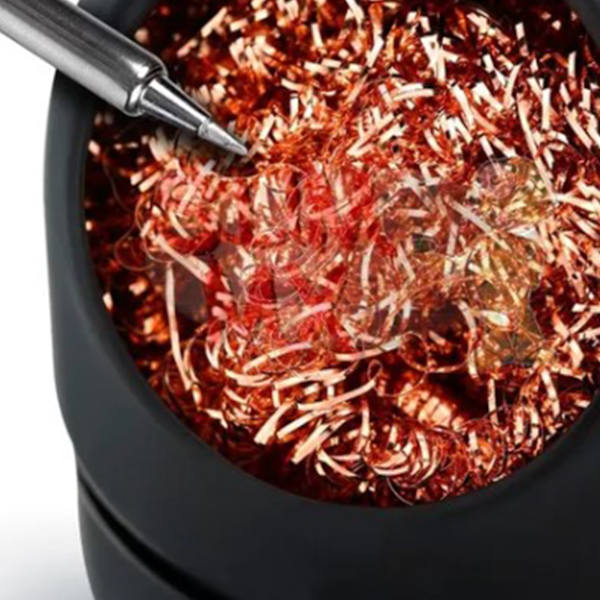 Effektiv Multi-Punkt Kontakt Lödkolvsspetsrengörare, Högkvalitativt Mässingsmaterial Säkerställer Snabb och Enkel Rengöring Samtidigt Som Lödkolvsspetsen Skyddas Från Oxidation