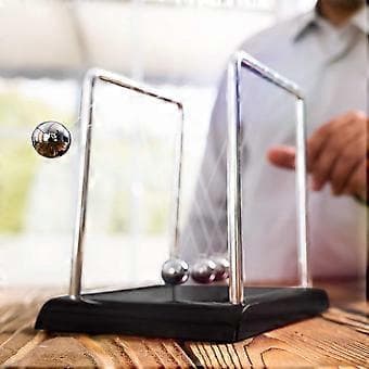 Newtons pendul, klassisk pendul, 5 kugler, kuglependul, sølv, 9 x 7,5 x 9 cm