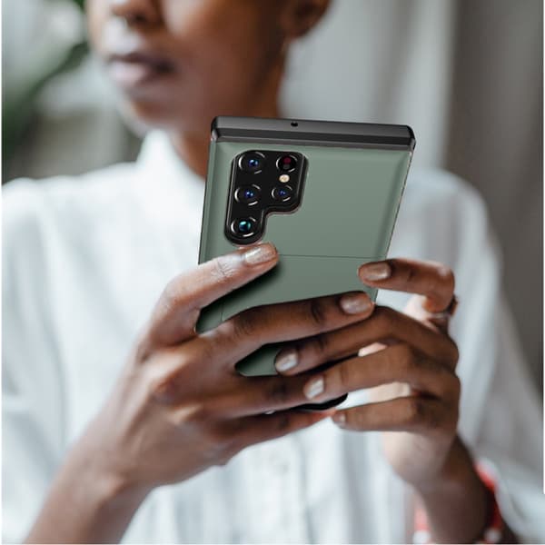 Samsung Galaxy S22 -kotelo korttipaikalla, vihreä