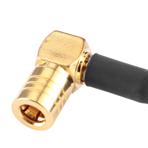 34,5 cm/13,6 tum DAB-antennförgreningsadapter 15–20 dB förstärkning Låg strömförbrukning för bilradio
