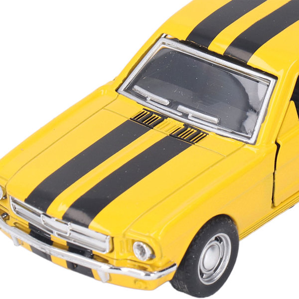 Retrobilmodell 1/32 skala Pull Back Alloy Classic Vehicle Toy med öppningsbara dörrar för barnsamlare Gul