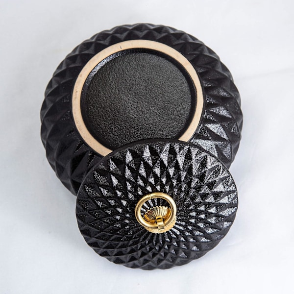 Tung Askkopp, Rund Form Med Lock Elegant Konstnärlig Målning På Ytan Cool Askkoppsdesign För Hemmakontor Inomhusdekoration