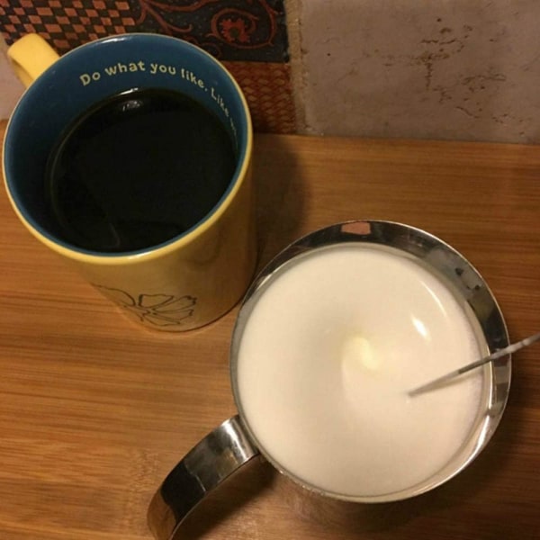 Handhållen mjölkskummare Elektrisk mjölkskummare med visp i rostfritt stål för kaffe / Latte / Cappuccino Äggvispning