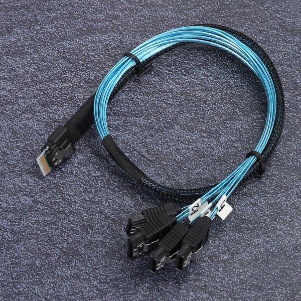 Intern Mini SAS til SATA-kabel for RAID-kontroller, høyhastighets dataoverføringskabel med 4x SATA-kontakter 12 Gbps overføring, egnet server