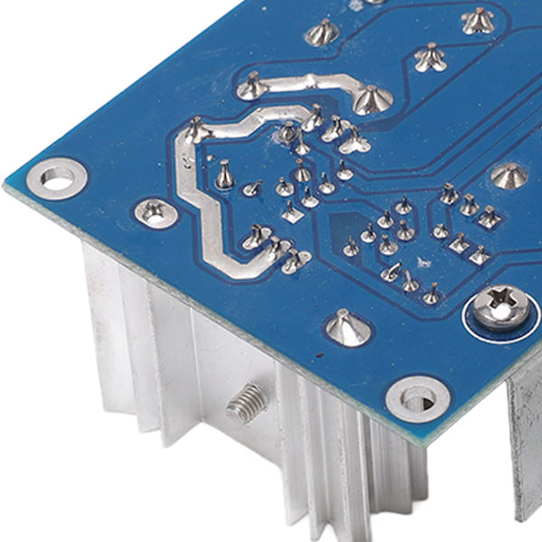 Motorhastighetsregulator PWM-kontrollbrytare Regulatormodul DC 12‑40V med 10A säkring