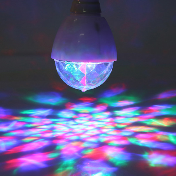 Disco-inspirerad LED-lampa, Premium LED Fullfärg Roterande Kristallkula Lampa för E27 Sockel, Energibesparande Discolampa med Automatisk Rotation