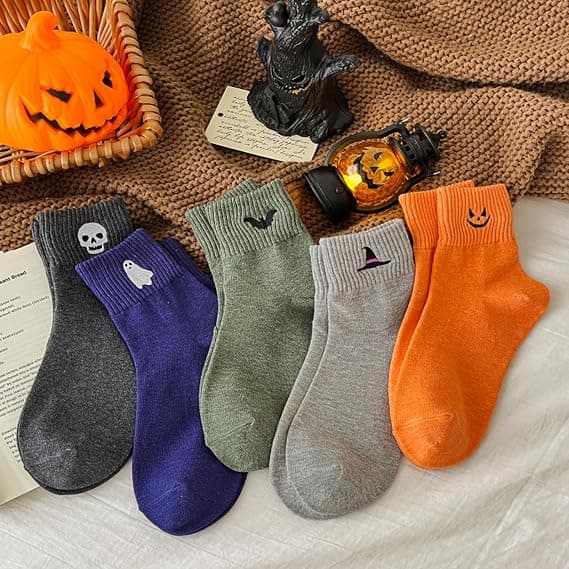5-delt sæt Halloween damesokker med skøre søde broderede mønstre og ankelstrømper