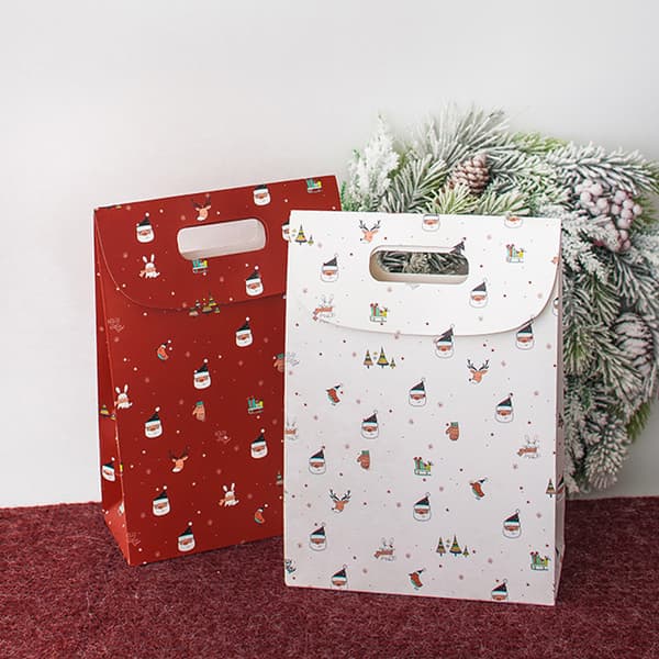 4-pack jul-tema presentpåsar med självhäftande stängning, julklappsförpackning, godislåda L