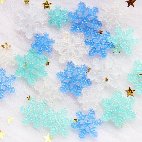 50 Mini små Resin Snøflak DIY tilbehør