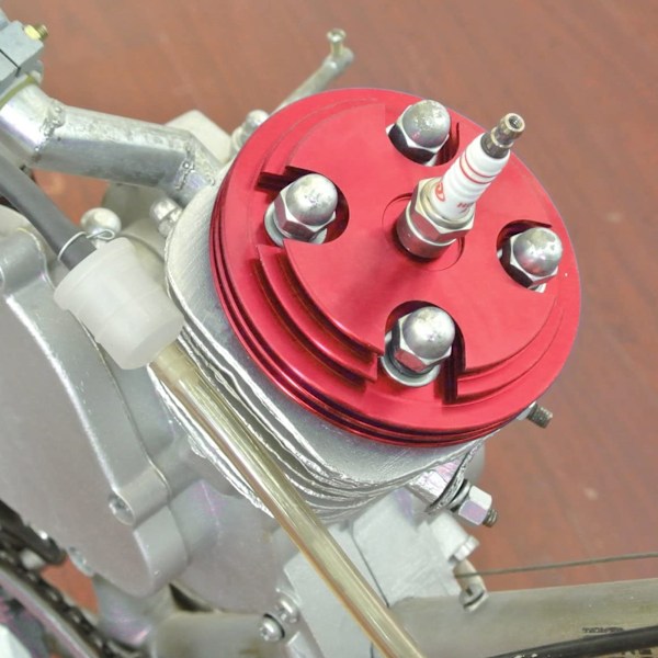 Cylinderhuvudskydd Tändstiftspackningssats CNC Aluminiumlegering för 66cc 69cc 80cc 2-taktsmotor Motoriserad cykel