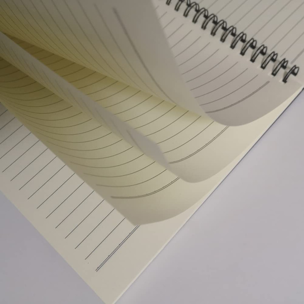 Spiralblock/Spiraljournal fodrad, B5 hårt kraftpapper omslag trådbunden anteckningsbok linjerad, 70 ark (140 sidor), 10,5\" X 7,3\", (Brun, 1 förpackning)