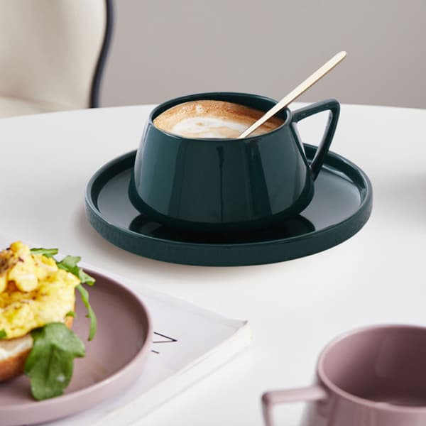 Grön Kaffemugg i Porslin med Elegant Design, 220ml Lämplig för Diskmaskin