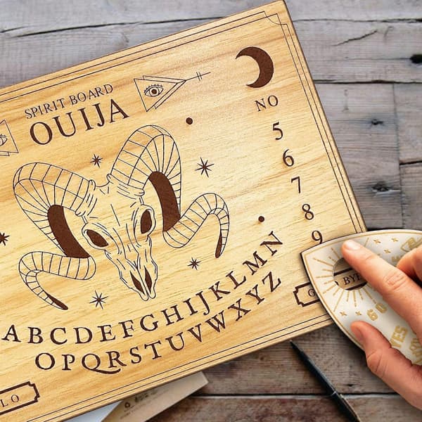 Mystically Spirits Talking Board med Planchette Wooden Spirits Board Metafysisk meldingstavle for 2 / flere spillere devil