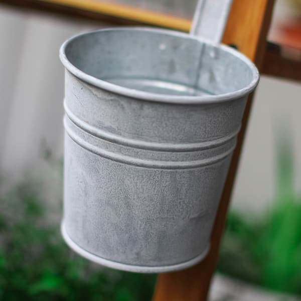 (Package size 15*15*8cm) Retro distressed iron flower pot with detachable hook (2pcs with hole in bottom) - W