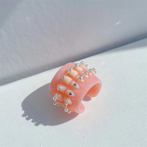 Grænseoverskridende E-handelsekspert: Trendy Harpiks Parringe til Små Tænder - Unisex Stilfuld Finger Ring til Kvinder (Ca. 17 mm Indvendig Diameter)