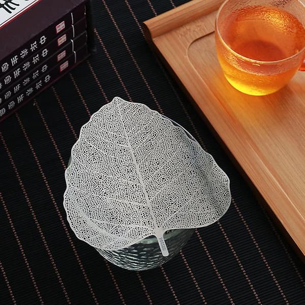 Tesil i rustfritt stål med bladform, tilbehør til tesett, tesil for te og kaffe Large Tea Strainer (10x11cm)