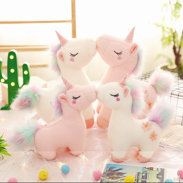 Vit Kawaii Unicorn stoppad plyschleksak Mjuk djurhäst Dol