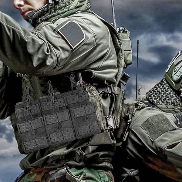 Open Magazine Panel for Airsoft Guns, Holds 6 Magazines