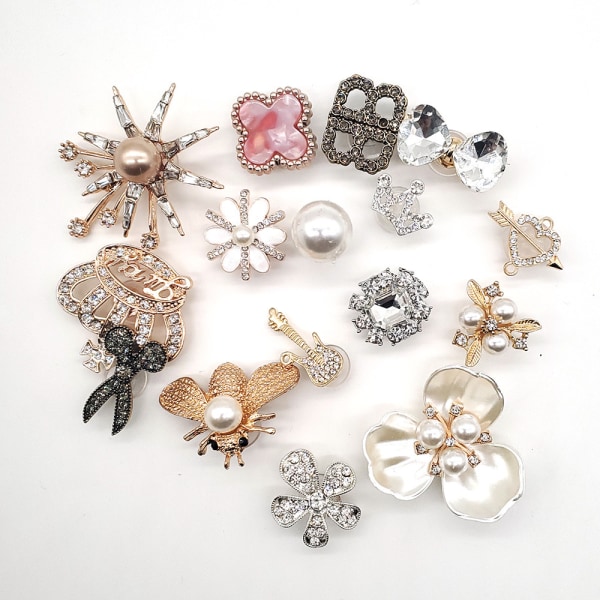 16 stykker 3D Clogs Sandaler Ornamenter (Flower Pearl Crown), Sko Charms, Søte Sko Ornamenter for Clogs Sko Sandal Armbånd DIY