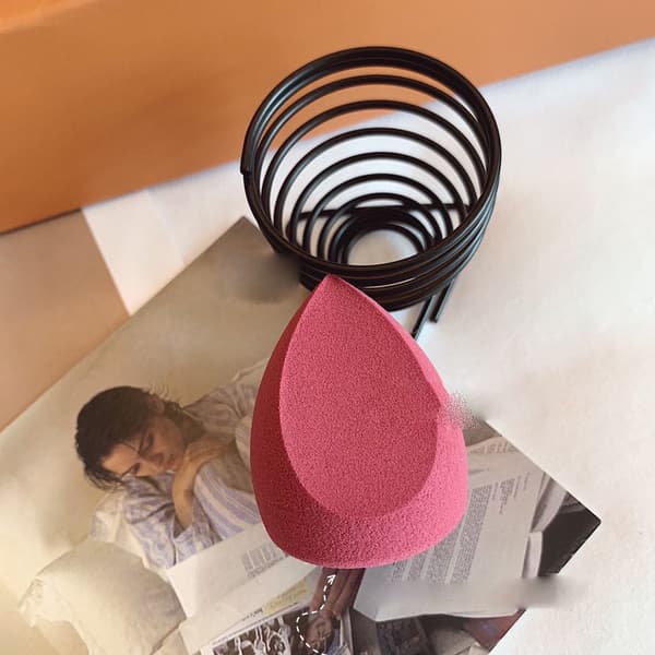 Blød elastisk makeupsvamp til våd tør brug med puddercreme concealer