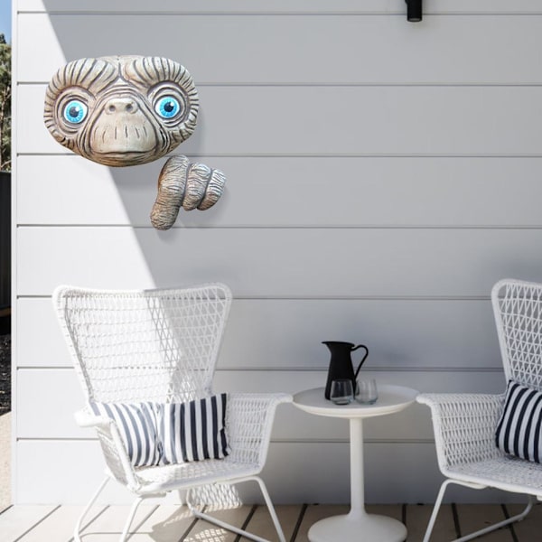 1 stk. ET alien harpiks vedhæng havepynt