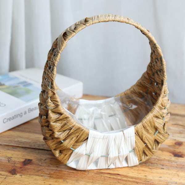 (Abrikospakningsstørrelse: 28*23*13cm) Imitation rattan håndholdt blomsterkurv rattan dekorative ornamenter materiale: plastik