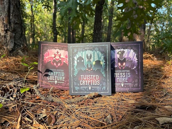 [02]Twisted Cryptids Lautapeli Black