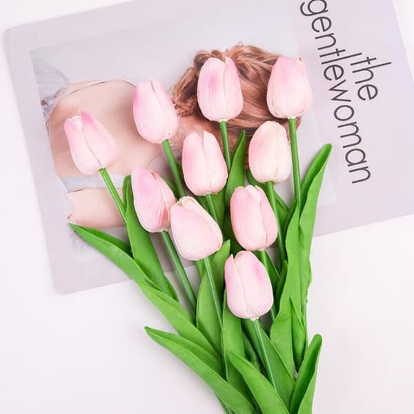 [02]10 pcs Realistic Artificial Latex Tulips