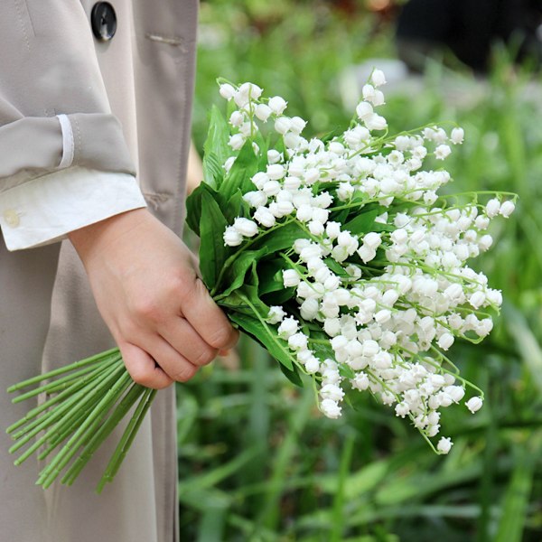 6-styks Kunstig Liljekonval - Høj kvalitet Kunstige Blomster til Hjem og Bryllupsdekoration