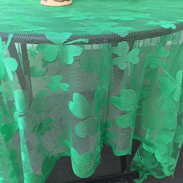 Grønne blader heklet hjerteformede bordløpere duk til St. Patrick's Day-dekorasjon Tablecloth