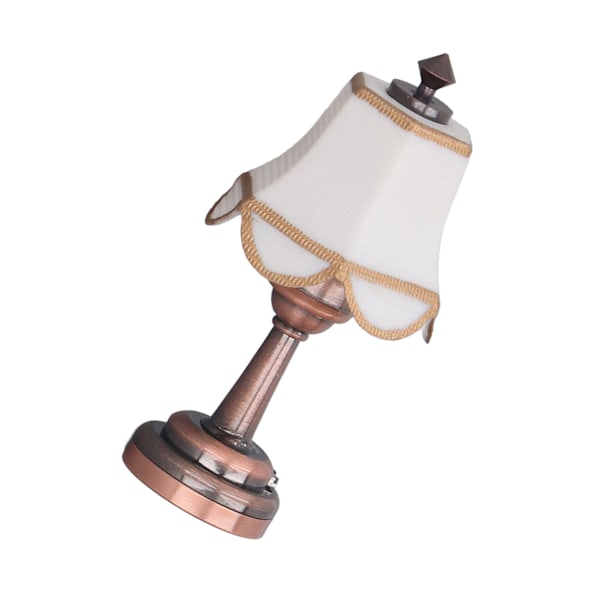 Elegant 1:12 Skala LED Dockhus Bordslampa - Miniatyrdesign i Metall och Plast, Batteridriven för Charmig Dekor.