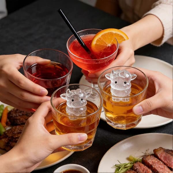 【02】Silikonbricka Highland Ice Cube Mold Flexibel Nyhet Ice Cube Maker för Whiskey Cocktails Kaffe B