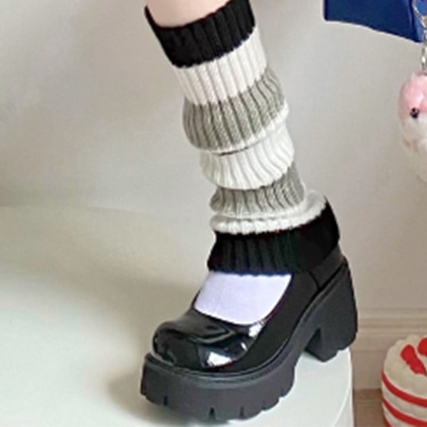 Mustavalkoiset harmaat raidalliset neulotut löysät sukat Naiset Elegantti Trendikäs Lämmin Kerrostetut Sukat