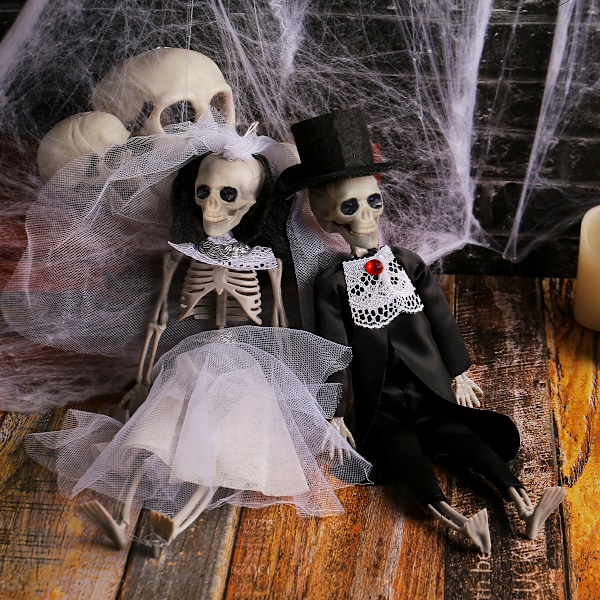 Hängande spöklika brud- och brudgumsskelett Halloween-dekorationer för spökhus