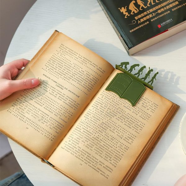 2 stycken bokmärken, Original bokmärke Evolution Theory, Bokmärke