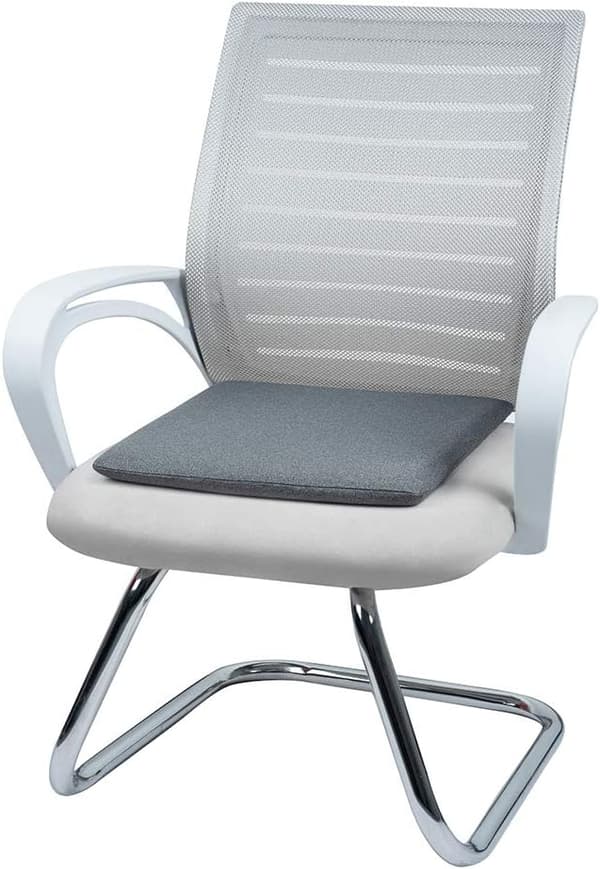 Firkantet Grå Setepute i Memory Foam