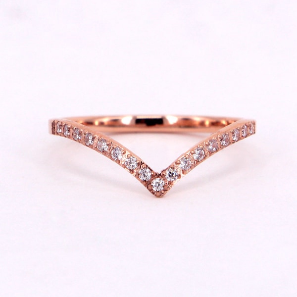 14K guldpläterad glittrande Wishbone 'V'-ring för kvinnor med Cubic