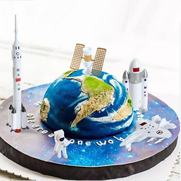 7-delt kakepyntsett - Raketter, romstasjon, fly, astronauter - Modellleker til bursdagskake
