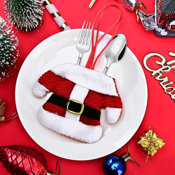 8 stycken julbestickshållare (4 jackor + 4 byxor), jul