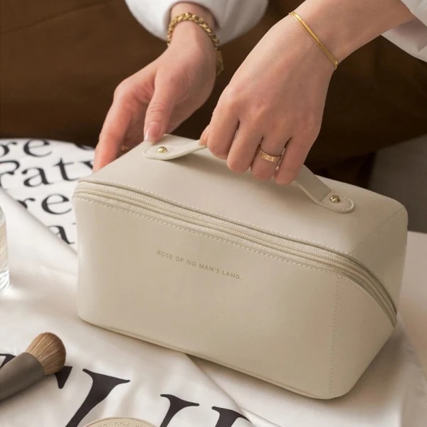 Sminktaske / Toilet taske / Sminkeopbevaring - Taske til Sminke Beige