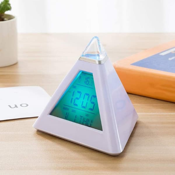 Pyramideformet vækkeur med LED-baggrundsbelysning og digital ti, ZQKLA