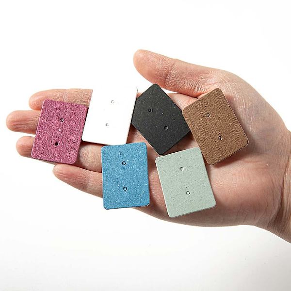 100 kpl 25x35mm Korvakorun Kortteja Kartonkilaput Pidike Koruille Bijouterie Näyttö Järjestäjä Pakkaus Pienyritys Myynti
