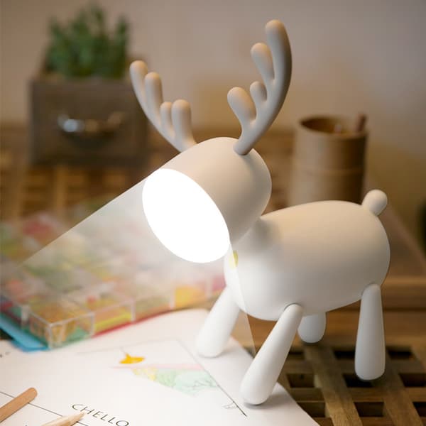 Fantasee Rensdyr Bordlampe, USB Genopladelig, 2 Lysindstillinger