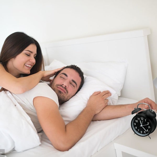 Väckarklocka med dubbla klockor - 10cm - Tyst - Batteridriven, ZQKLA
