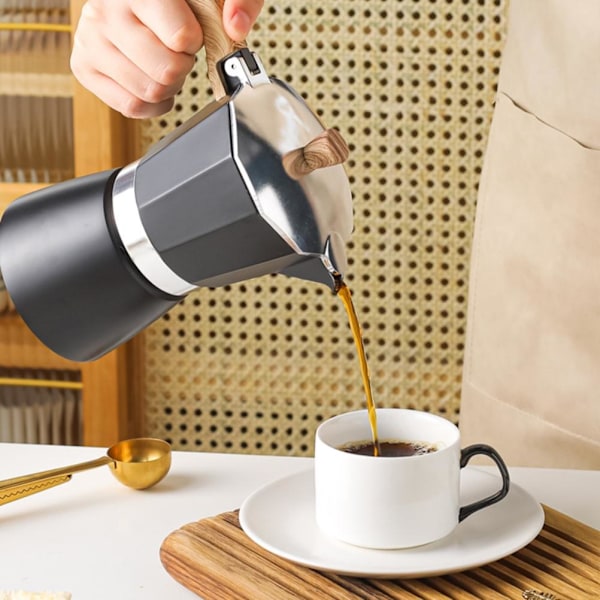 150ML/300ML Bärbar Italiensk Stil Espresso Maker Moka Pot Kaffe Maskin Hushåll Mocha Kall Extrakt Pot för att göra Cappuccino Latte