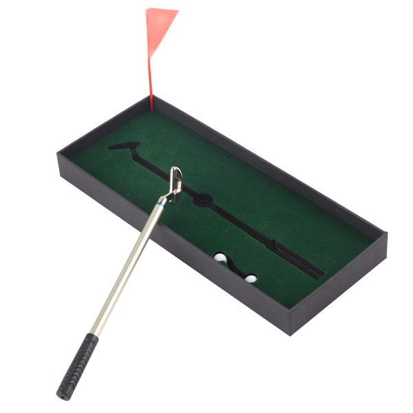 Pöytätietokoneen pieni golfpeliharjoitussetti Kuulakärkikynä Puttaajat Golfpallo Puttausalusta Lippu