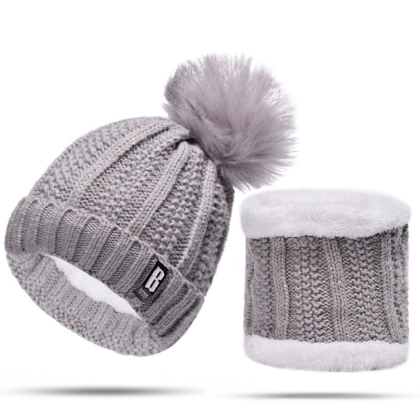Trendy varm strikket hue med fleeceforing - efterår/vinter - eksklusivt design